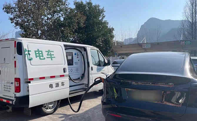 大渡口区汽车搭电